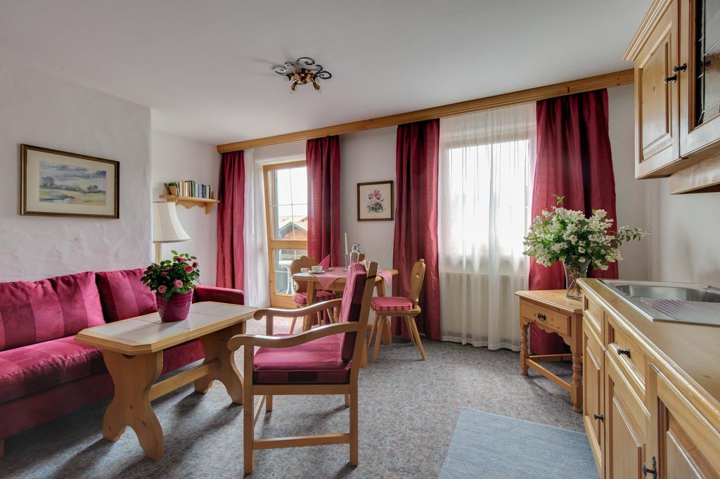 Parkhotel Living Bayersoien Eksteriør bilde